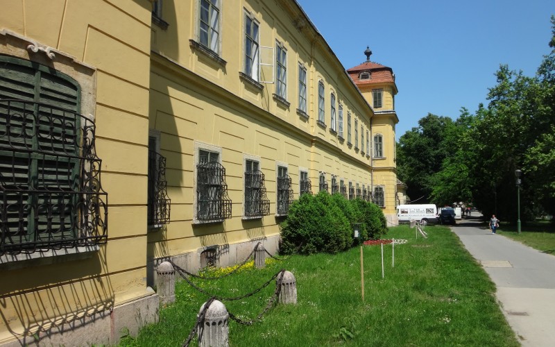 Tata Esterházy-kastély