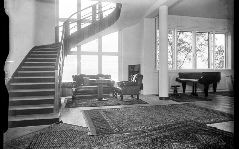 A villa szalonja