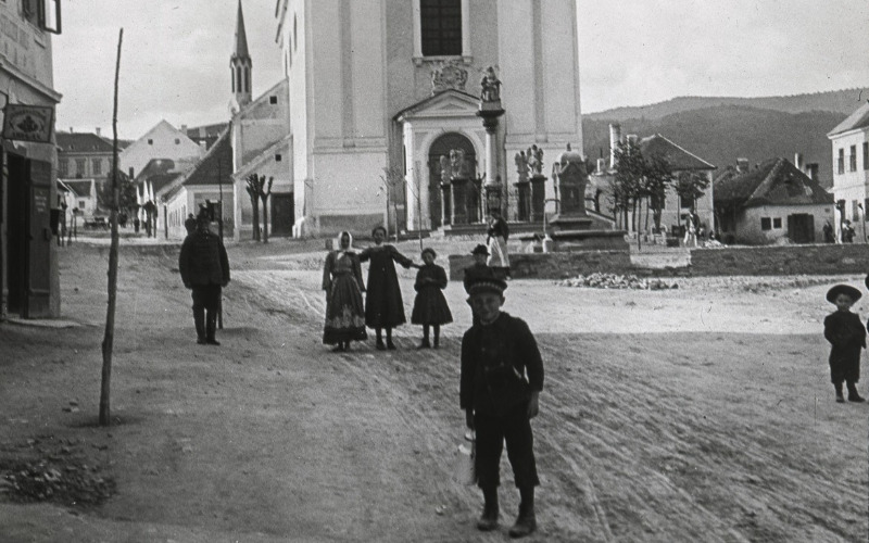 Rohonc (Rechnitz, Ausztria), Fő tér, Alexandriai Szent Katalin templom, Fotótár 240.439N 