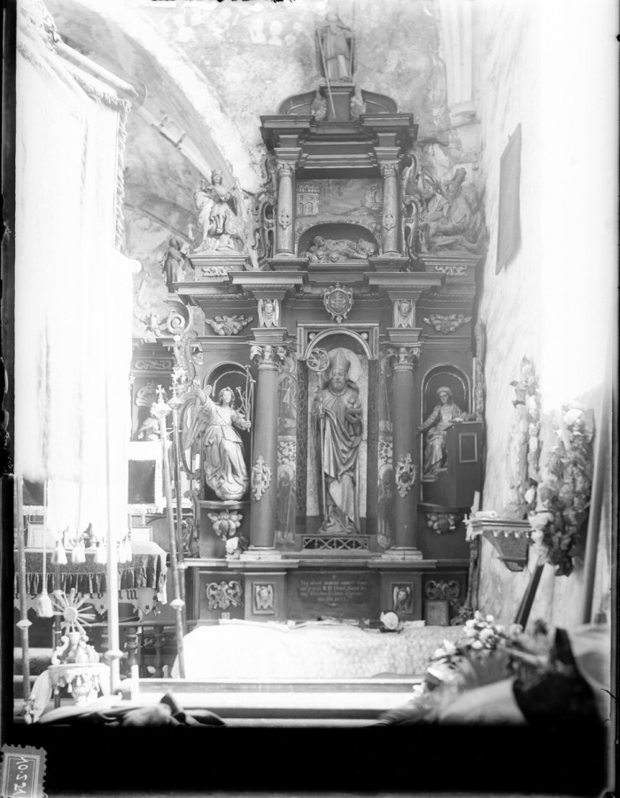 Zsegra - Žehra, plébániatemplom 010.521N