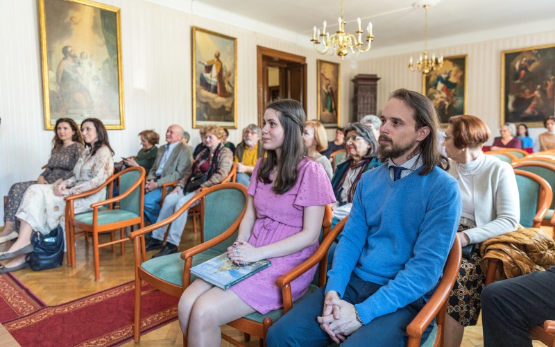 a kurátorok: Tóth Enikő és Brunner Attila 
