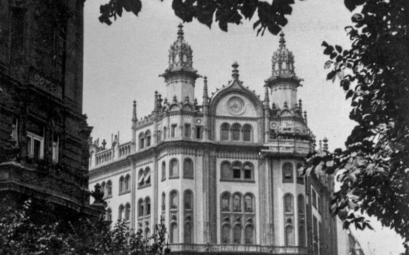 Párizsi Udvar, Ferenciek tere (ismeretlen szerző, 1913 körül)