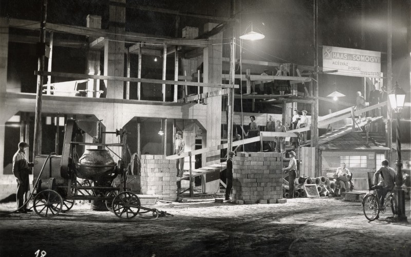 Részlet a Két lány az utcán című filmből, 1939. NFI – Filmarchívum