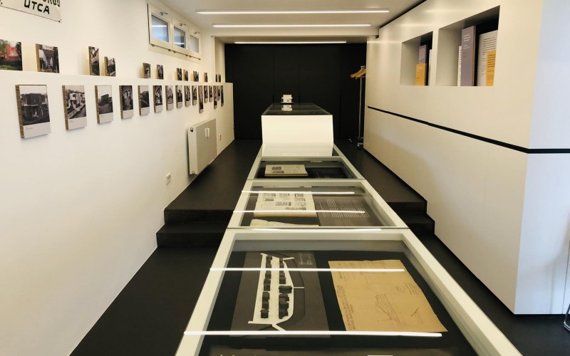 A Napraforgó utcáról szóló kiállítás a Weissenhofwerkstatt galériában. Fotó: Barki Márton