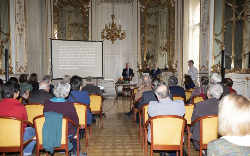konferencia