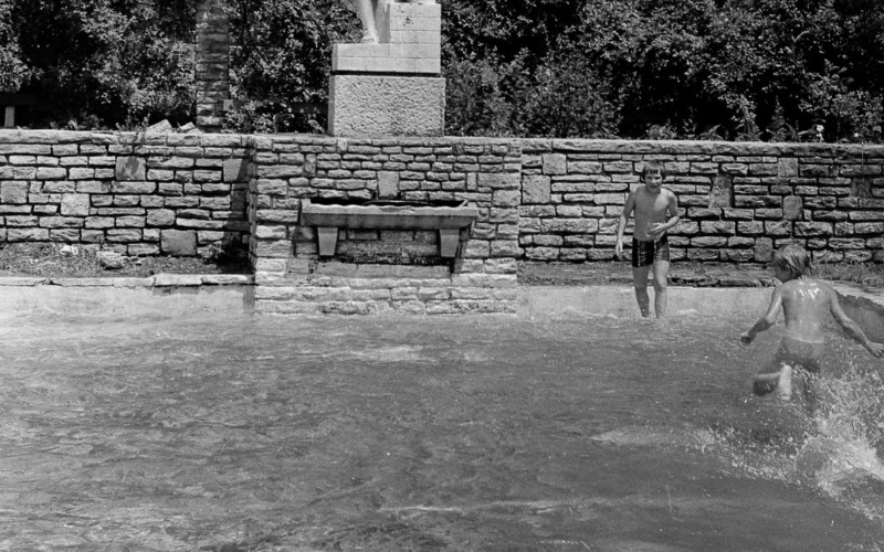 Budapest, Villányi út 55-57., díszkút, MÉM MDK Fotótár ltsz. 142.775N (Földváry Árpád, 1961)