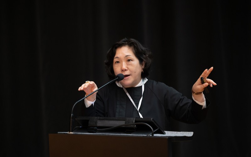 Ikko Yokoyama, az M+ vezető építészeti és designkurátora. Fotó © Felix S. C. Wong