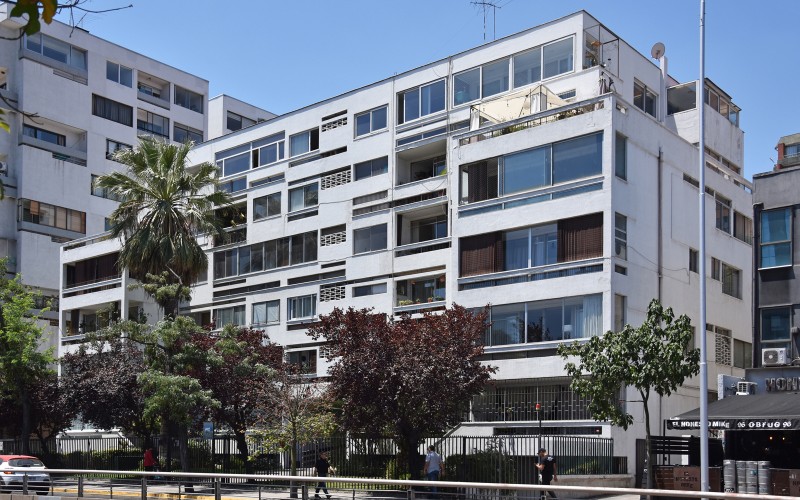 Társasház, Los Leones 80 A és B, Providencia, Santiago (tervezők: SEM – Schapira, Eskenazi y Messina Arquitectos, statikus: Carlos Sandor), 1966–1968, fotó: Sebestyén Ágnes Anna