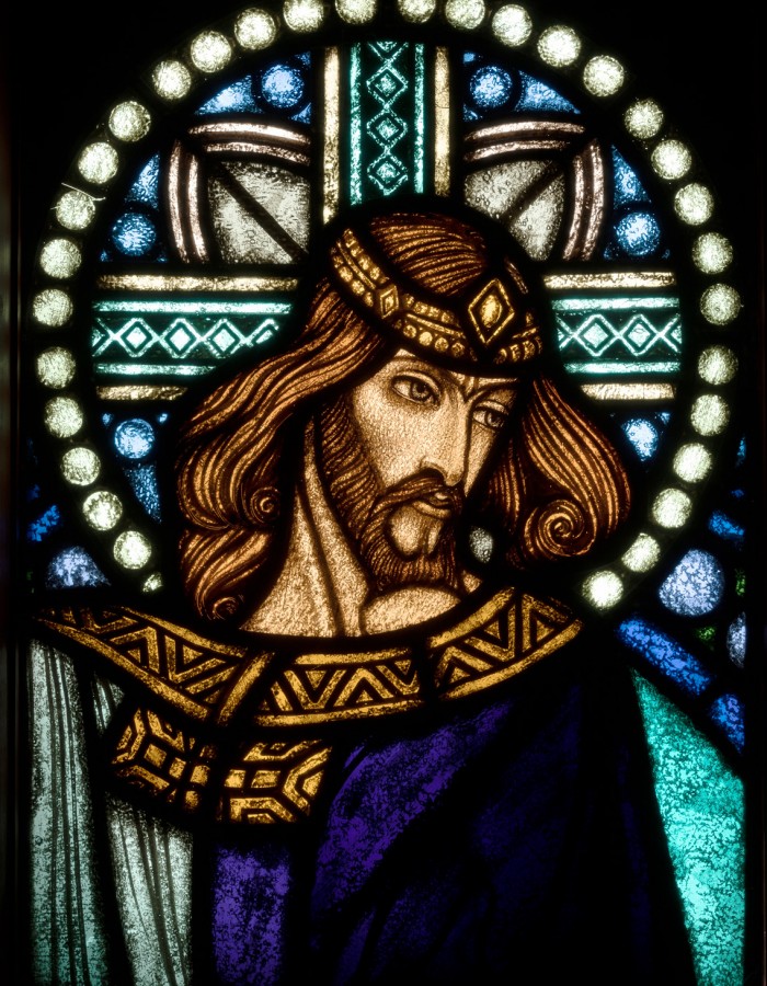 A lipótmezei kápolna mintadarabja Róth Miksa műhelyéből (MÉM MDK Magyar Építészeti Múzeum, Róth Miksa-hagyaték) / Sample of the stained glass window of the Chapel in Lipótmező from Miksa Róth’s workshop (HMA MPD, Hungarian Museum of Architecture, Miksa Ró